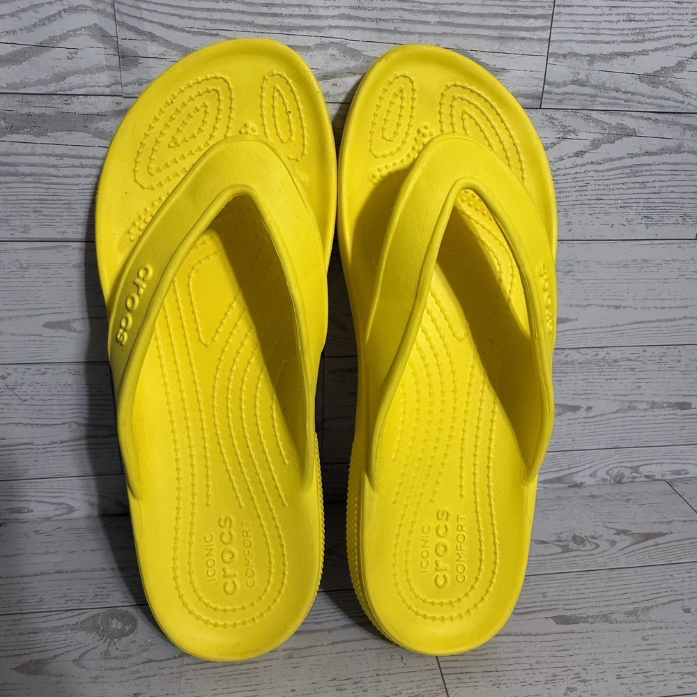 Crocs Classic II Flip Flop Lemon Yellow Unisex Sandals Size Men 7 Women 9 206119